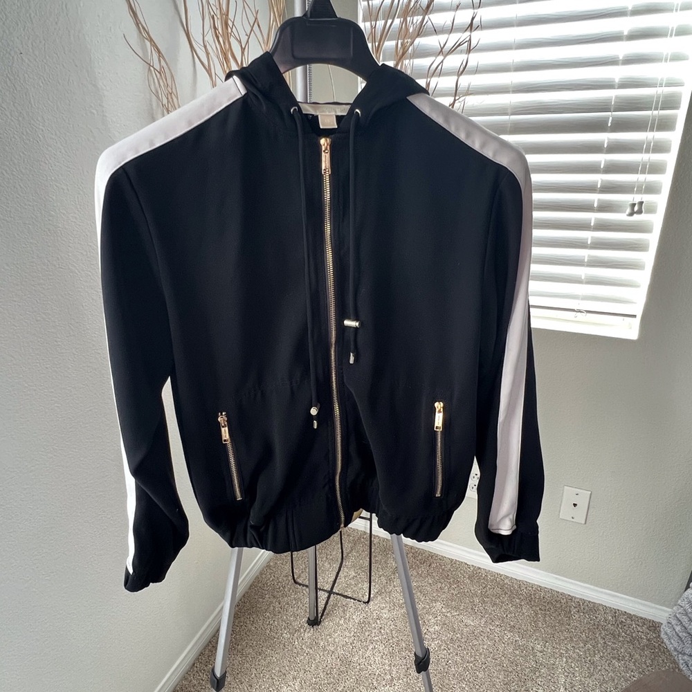 Michael Kors Black and white Jacket with hoodie and Ribbed Cuffs